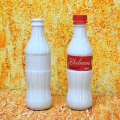 Foto Garrafa de Porcelana Coca-Cola   19,5 x 5,5