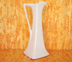 Foto Jarra 10 quadrada avulsa de porcelana 31,0 x 16,0 utilitario