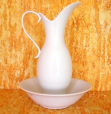 Foto Jarra de Porcelana 11 com bacia 