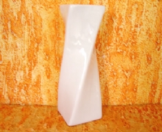 Foto Vaso de Porcelana Ir    torcido 25,5 x 8,0 