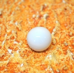 Foto Bola natal de Porcelana pequena 2cm